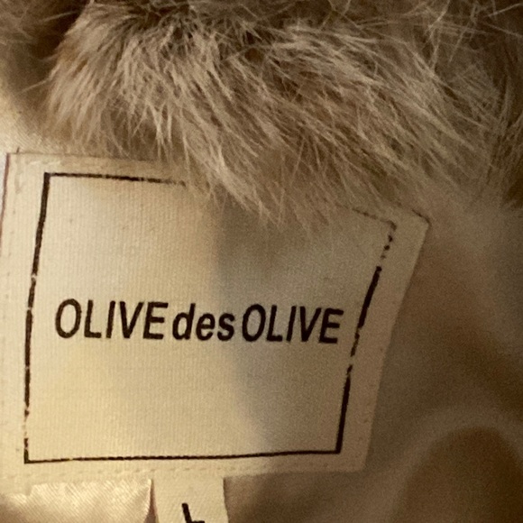 Olive does Olive rabbit fur jacket 🧥 L will fit S & M - Picture 7 of 16